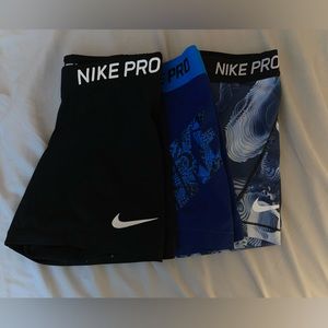 3 Nike Pro Spandex
